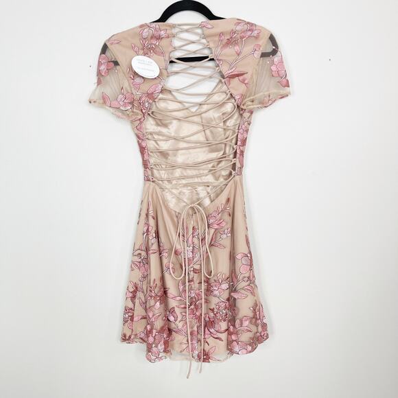 New Two Sisters Saskia Dress Embroidered Lace Mini - Picture 2 of 14